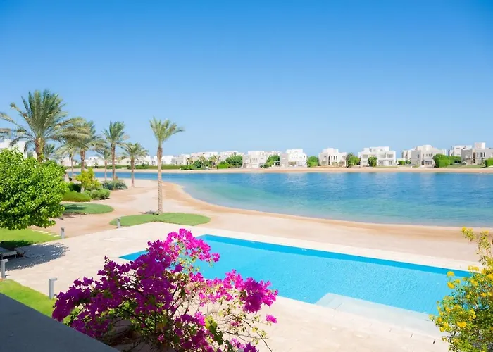 Nayah Stays, Joubal Lagoons Flowery * Hurghada