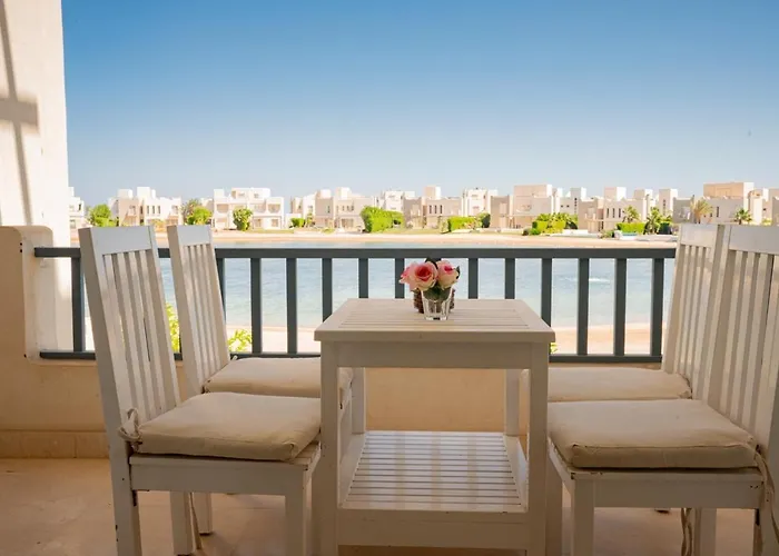 Appartement Nayah Stays, Joubal Lagoons Flowery
