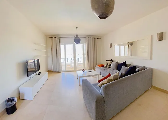 Appartement Nayah Stays, Joubal Lagoons Flowery