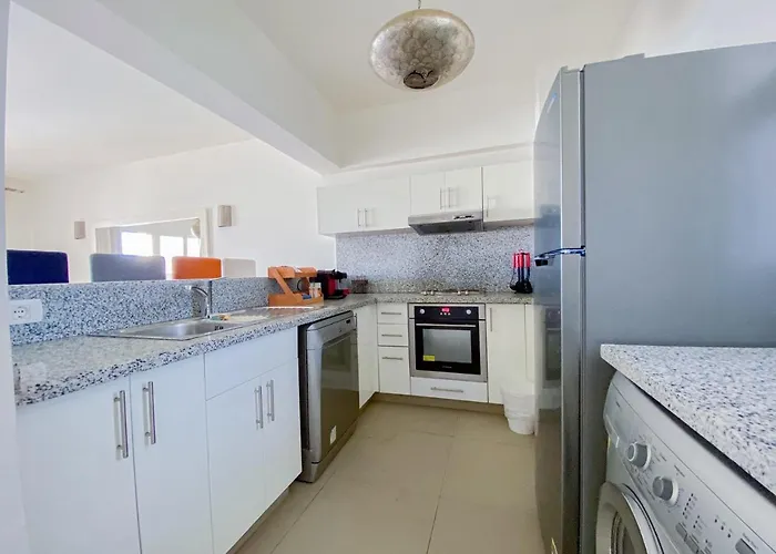 Appartement Nayah Stays, Joubal Lagoons Flowery *