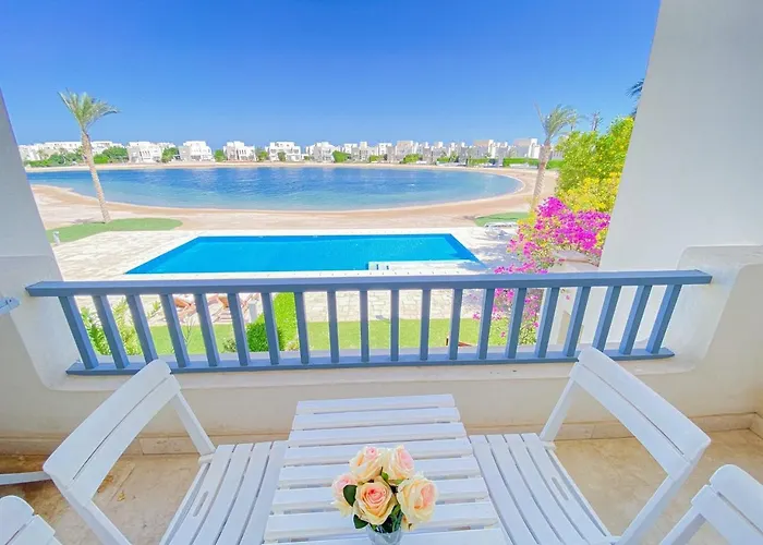 Appartement Nayah Stays, Joubal Lagoons Flowery *